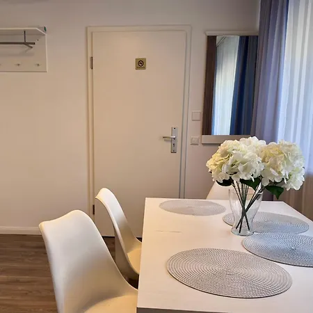 Prime Host Sophie Deluxe Apartment Апартаменты